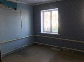 Часть жилого дома площадью 49,5 кв. м и земельный участок 300 кв. м в с. Воскресенское Саратовская области